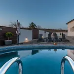Sea Pearl Zadarvillas Villa Maslenica