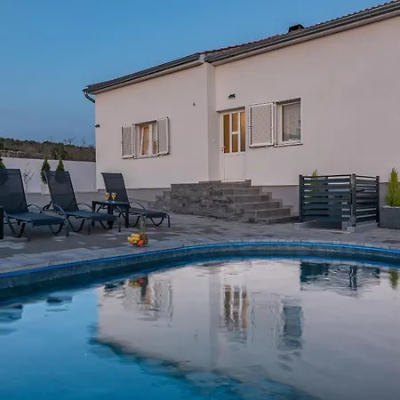 Sea Pearl Zadarvillas Масленица