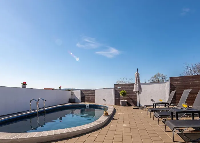 Sea Pearl Zadarvillas Вилла Масленица